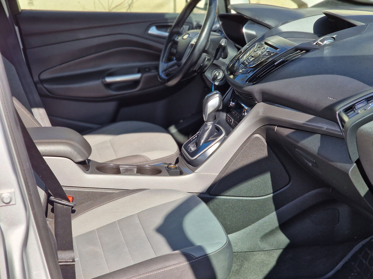 Ford C-Max фото 8
