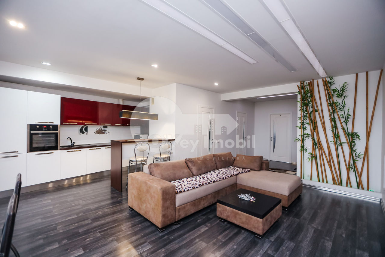 Apartament cu 3 camere, 100 m², Centru, Chișinău foto 2