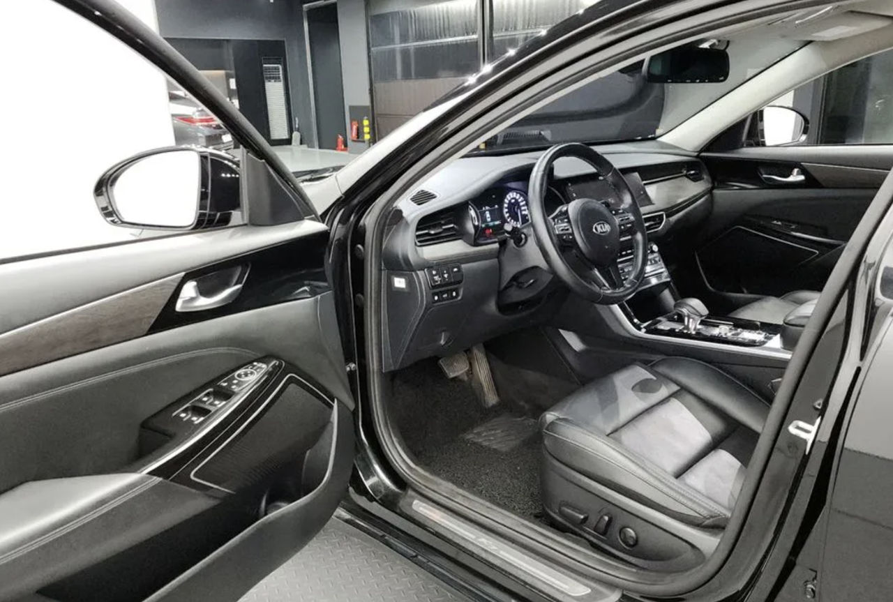 KIA K7 foto 14