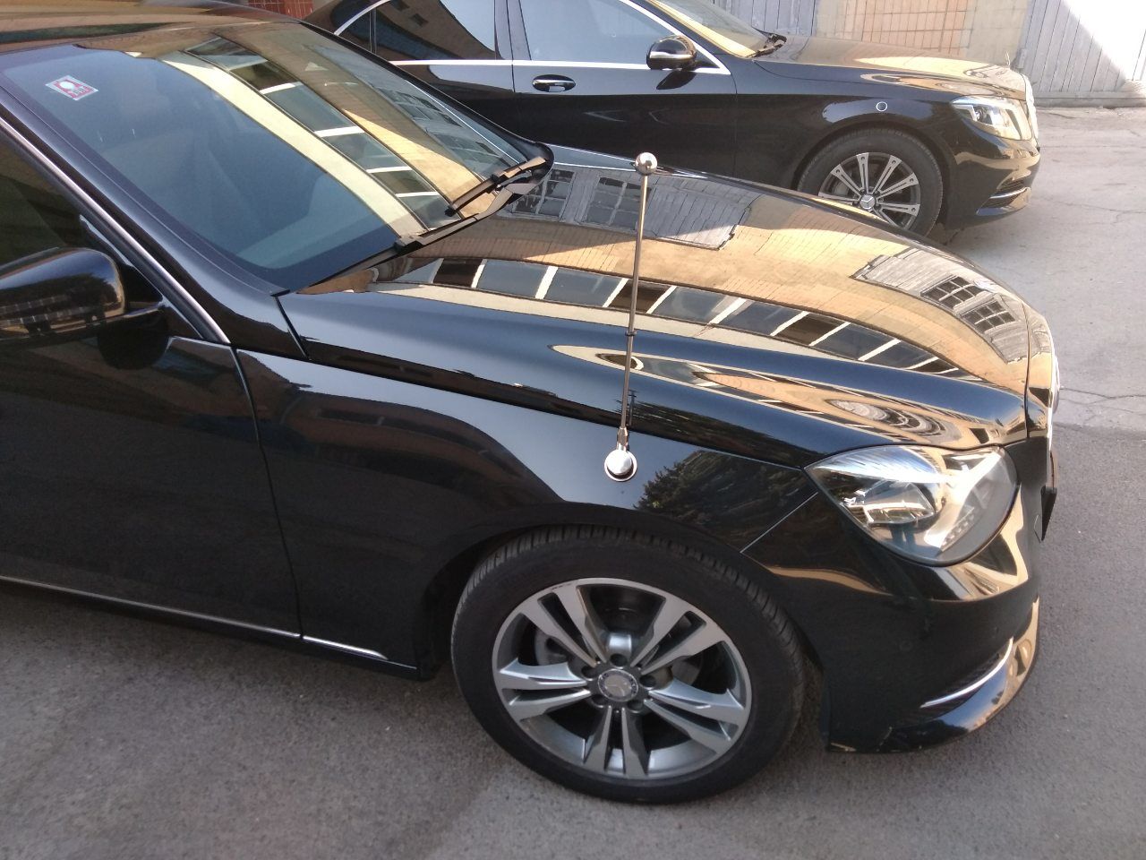 Автомобильные флагштоки и флаги премиум класса. Хром. Золото. Металл полированный. фото 2