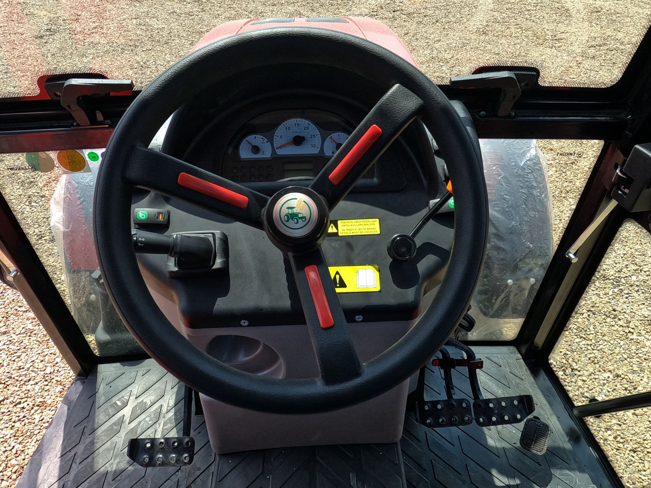 Schimba tractorul vechi pe un ArmaTrac 584E - 58 c.p. foto 9