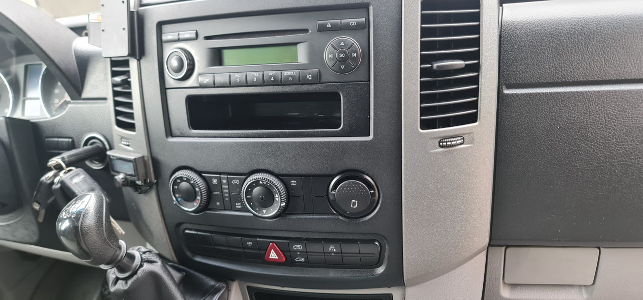 Volkswagen Crafter 2.5 фото 5