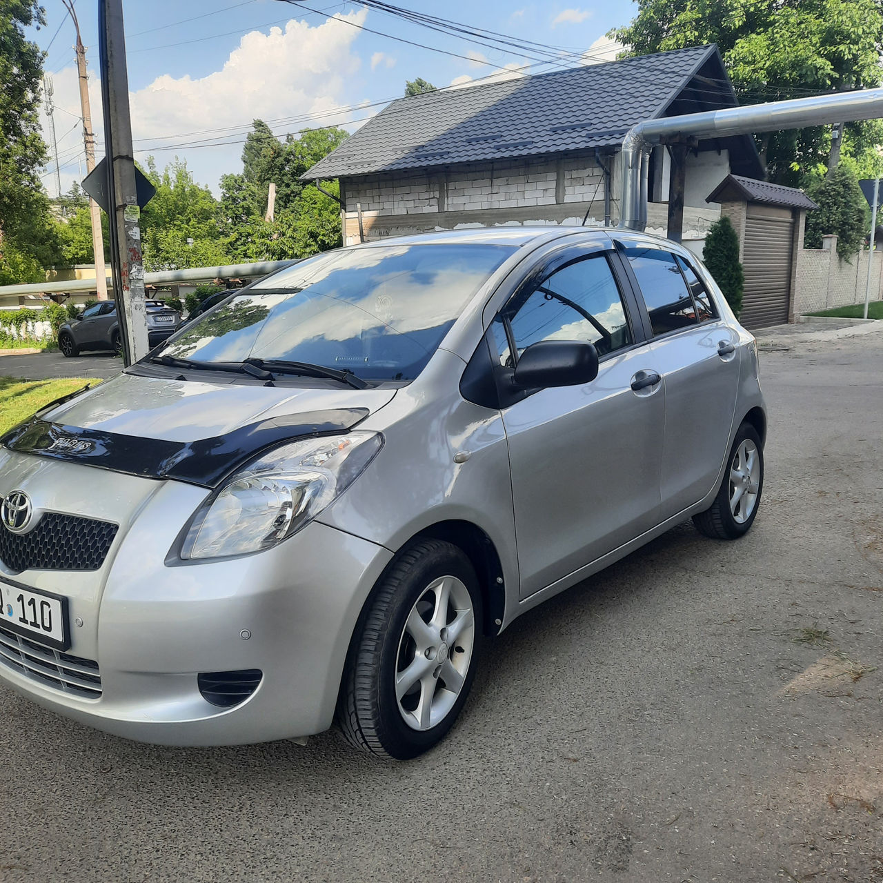 Toyota Yaris foto 2
