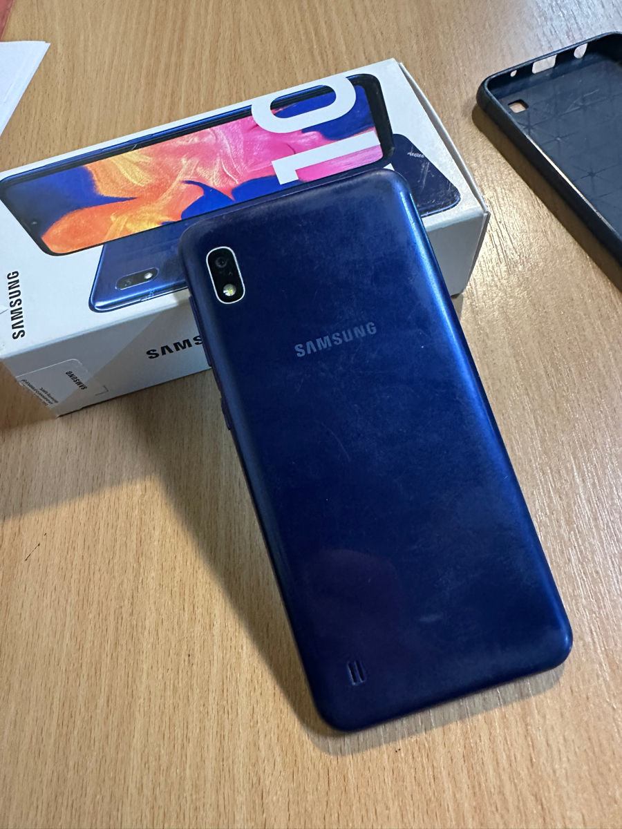 Samsung A10 Blue foto 1