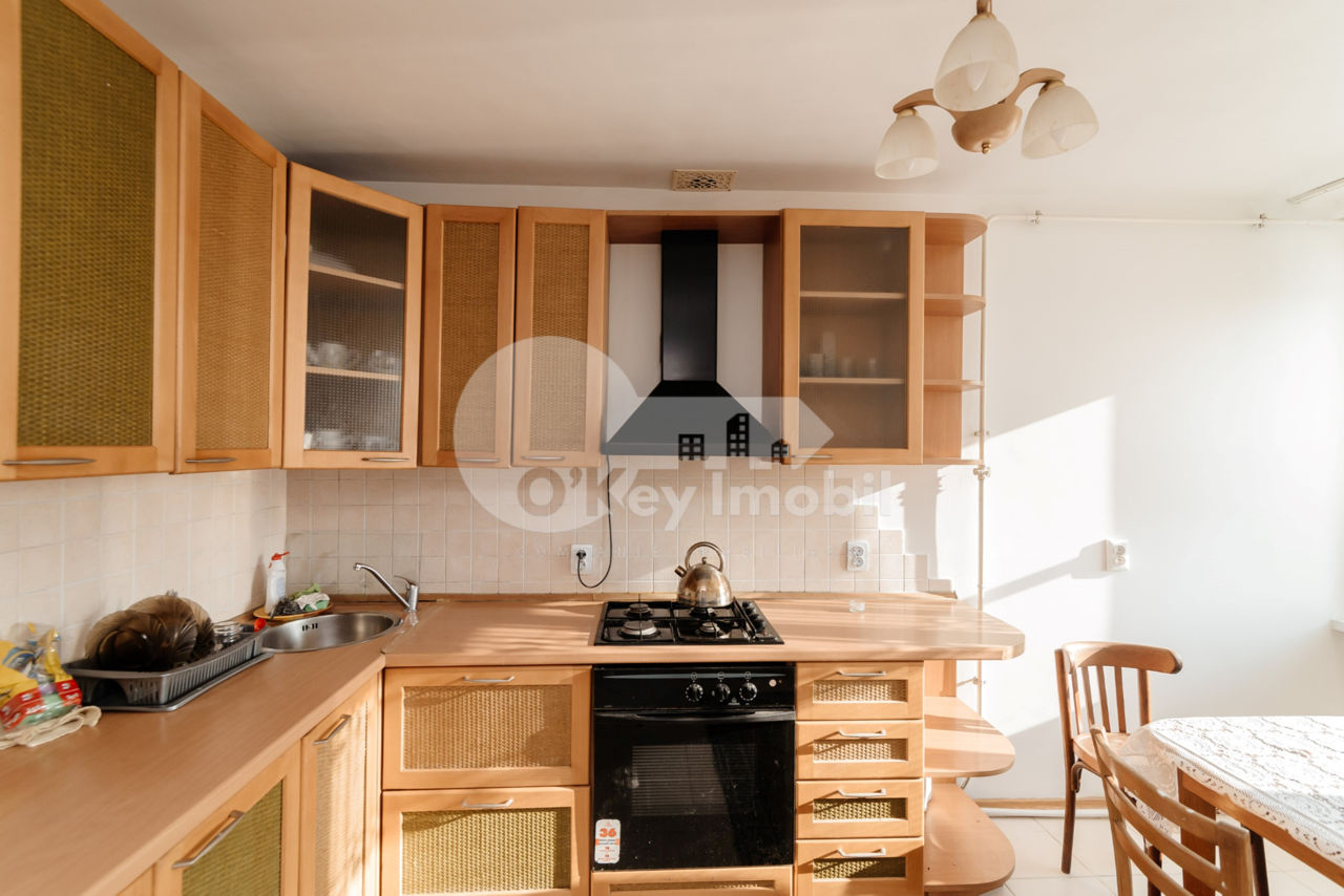 Apartament cu 3 camere, 100 m², Buiucani, Chișinău foto 4