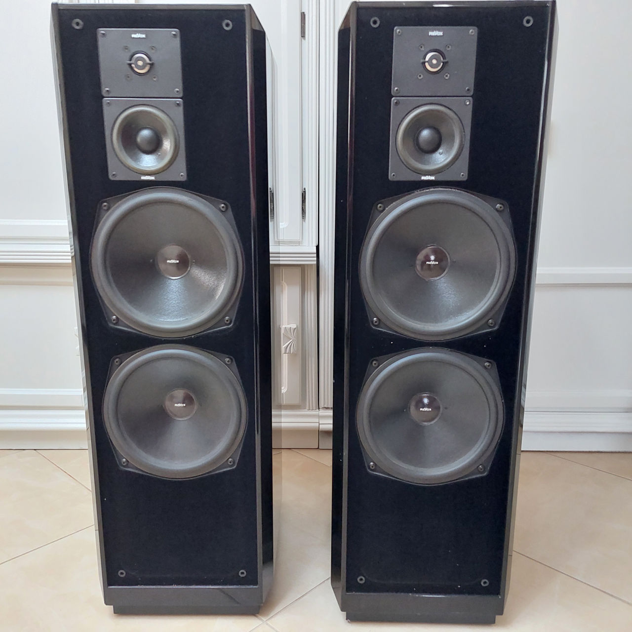 Revox Atrium B Mk Iii,рояльный Лак.предтоповые.обмен Samsung S23/24