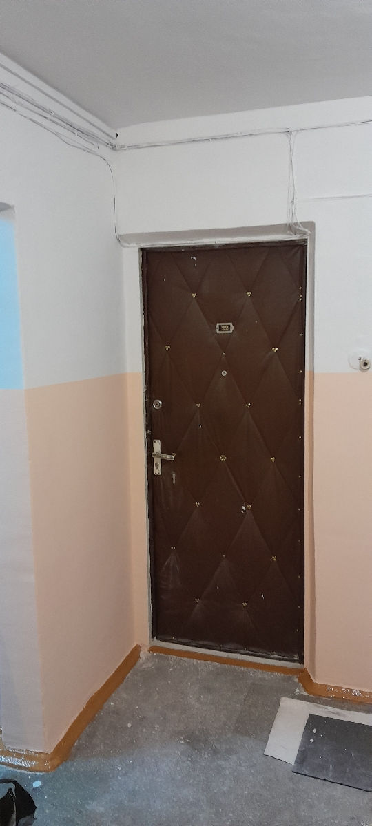 Reparatie cosmetica in scara blocului. foto 6