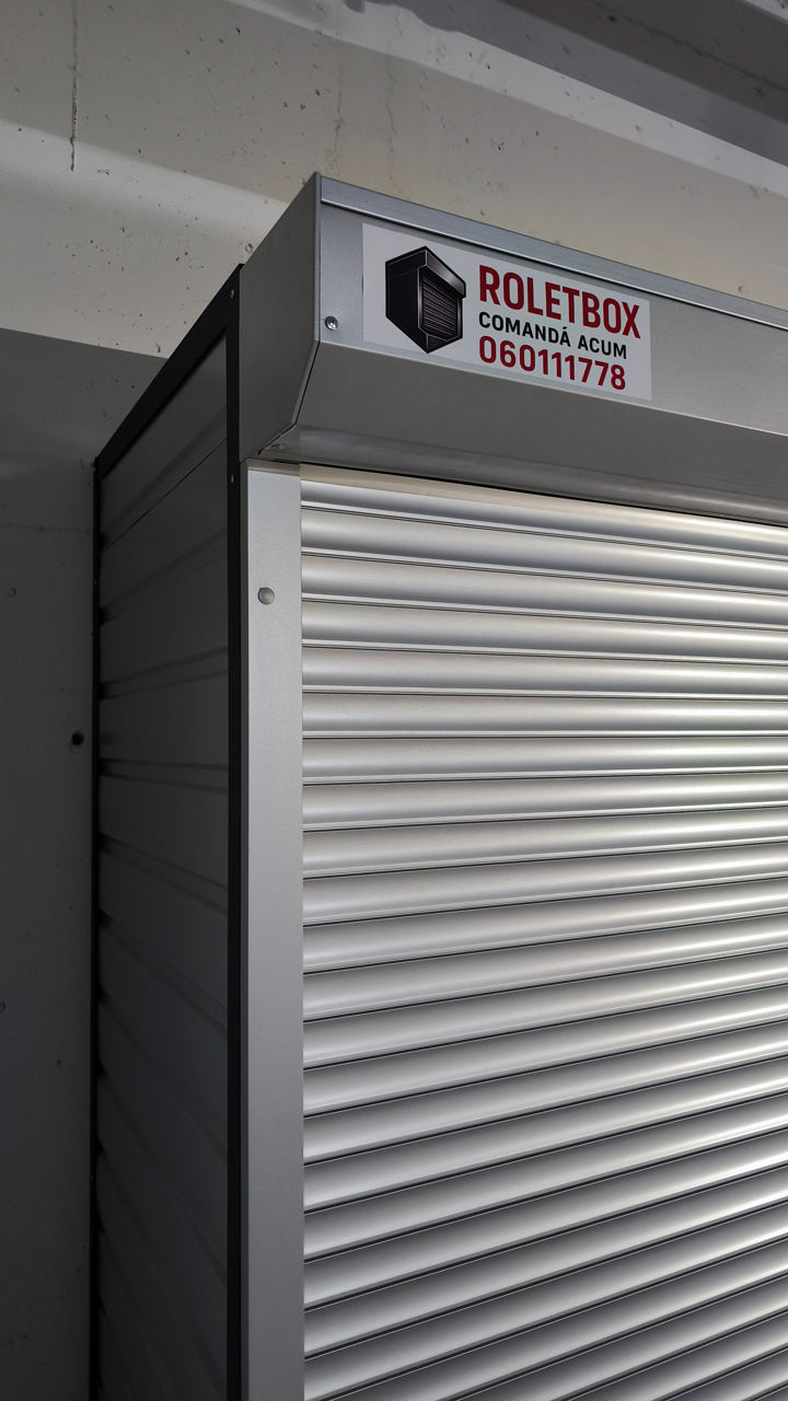 Dulap metalic RoletBox cu roletă și stelaje – perfect pentru parcare, balcon, grădină, curte. фото 4