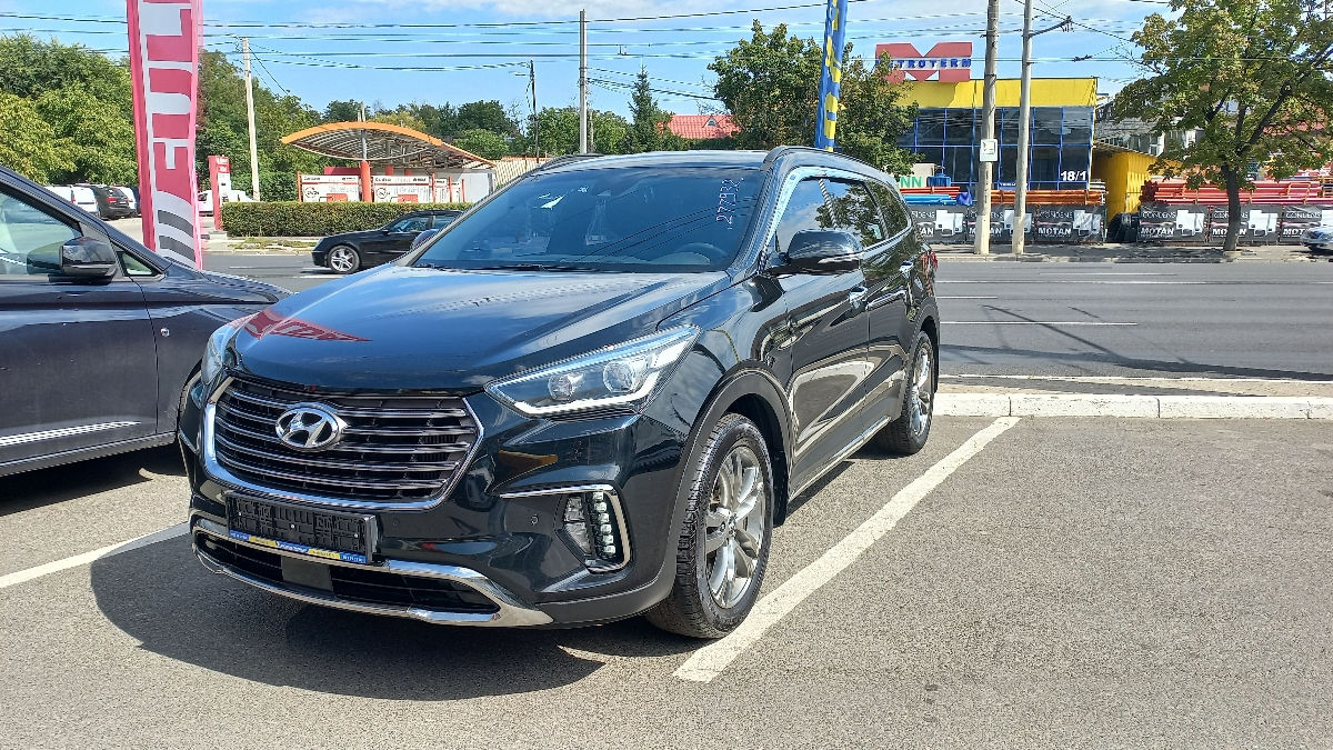 Hyundai Santa FE foto 0