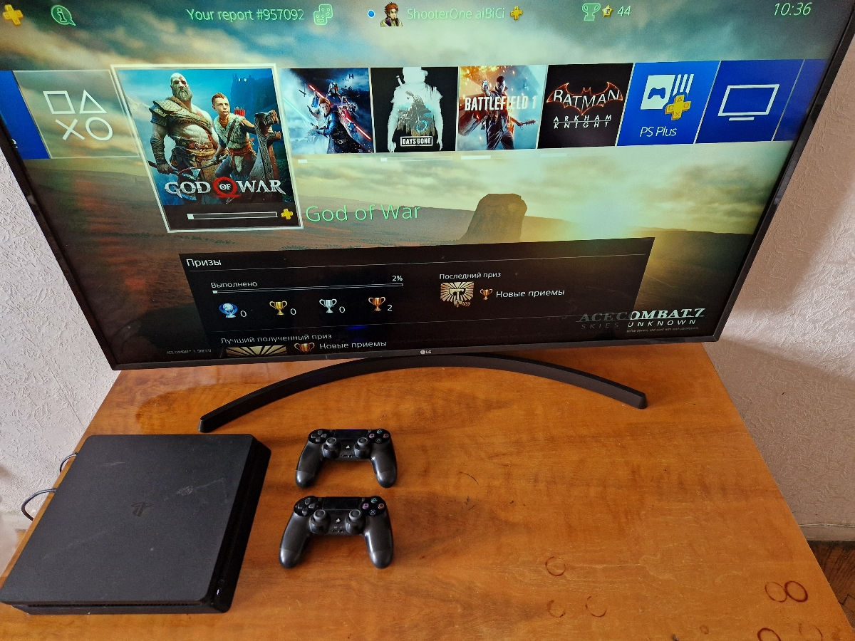 PS4 slim+ 40 игр джостики