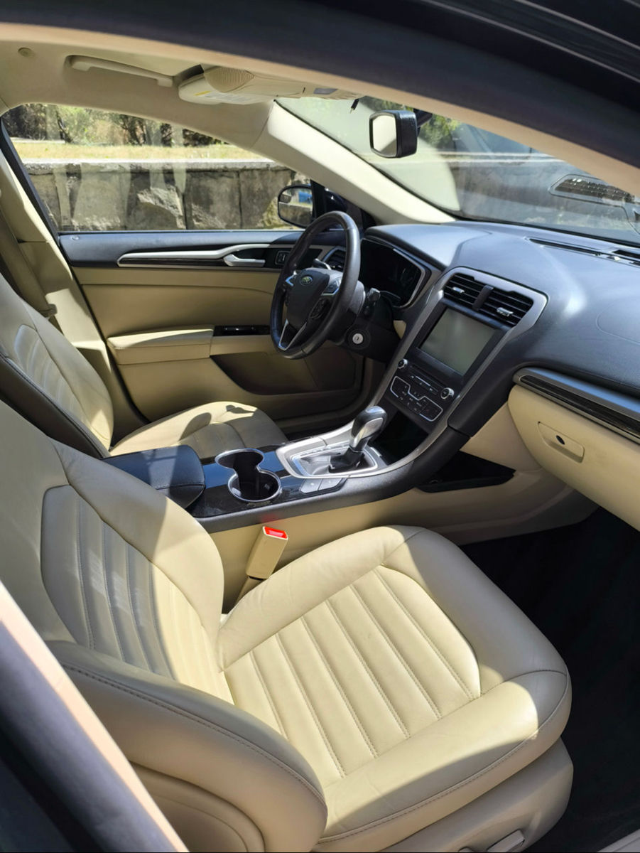 Ford Fusion foto 7