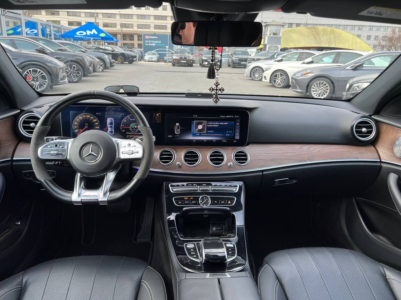 Mercedes E-Class foto 10