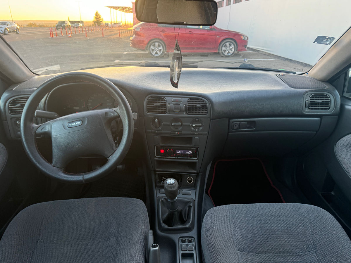 Volvo S40 foto 8
