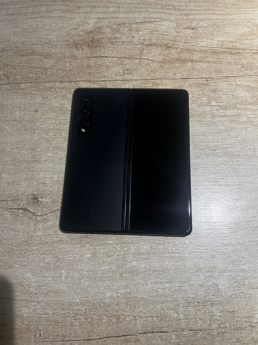 Samsung galaxy fold 3 foto 3