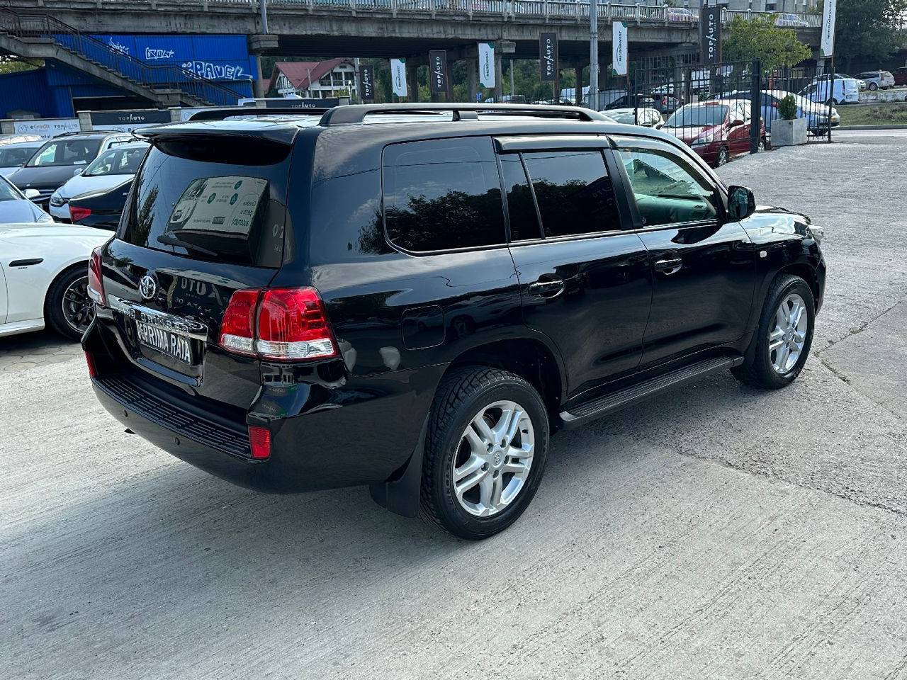 Toyota Land Cruiser foto 1