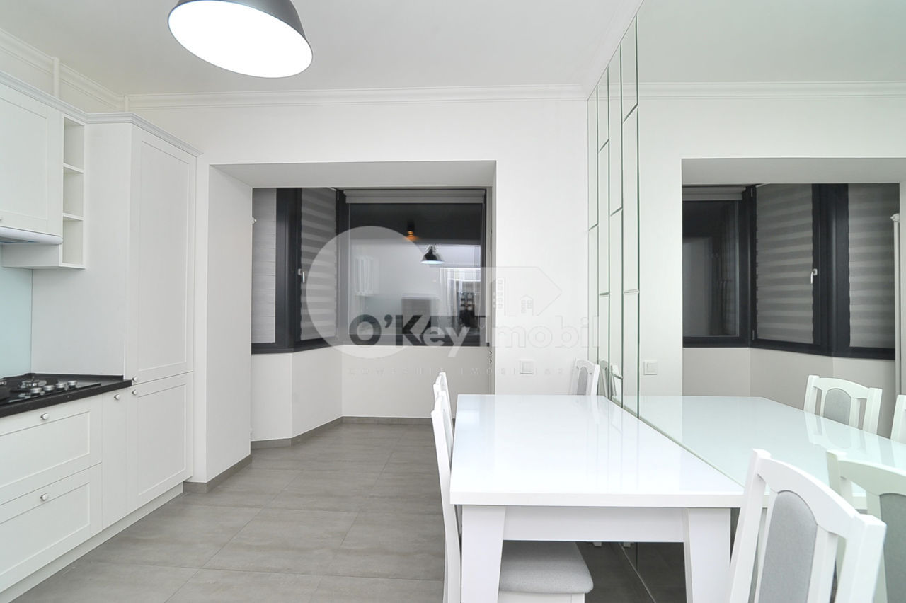 Apartament cu 2 camere, 70 m², Centru, Chișinău foto 3