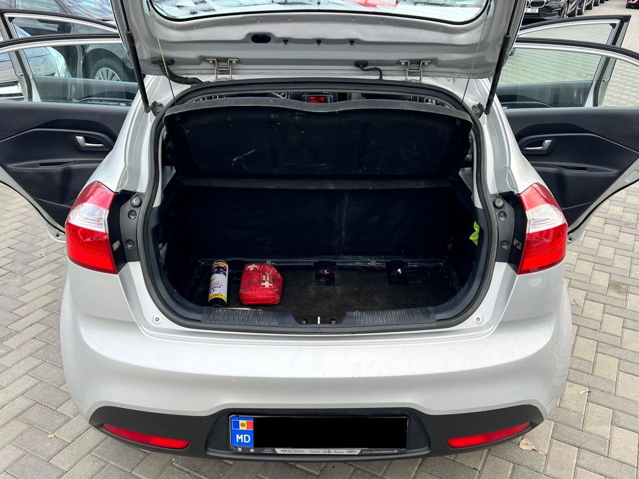 KIA Rio foto 16