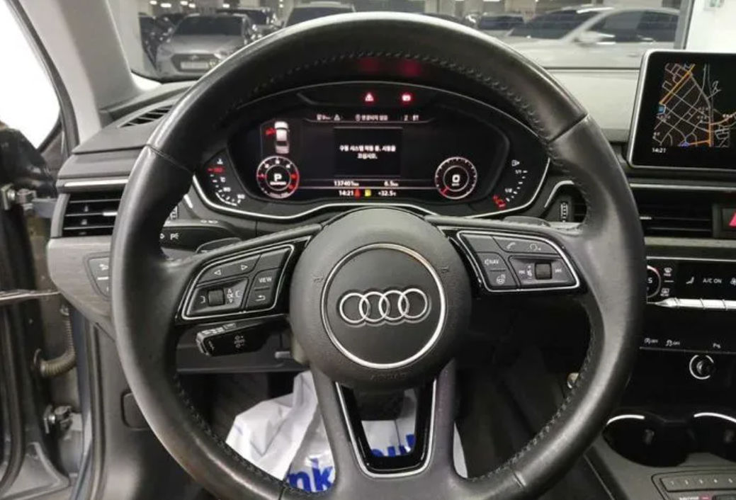 Audi A4 foto 6