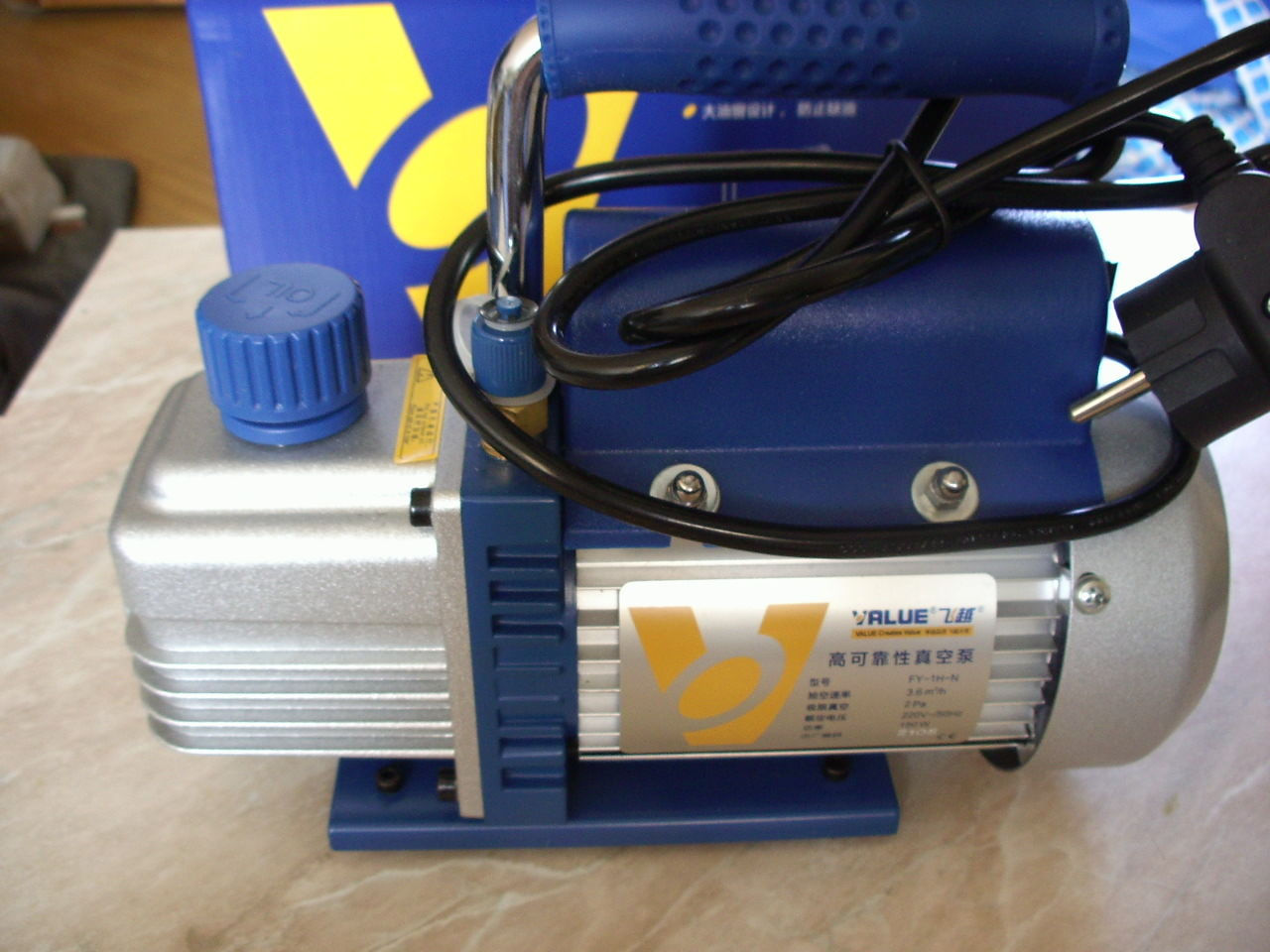 Все для ремонта холодильника и кондиционера. Вакуумный насос. Pompa vacuum. фото 0