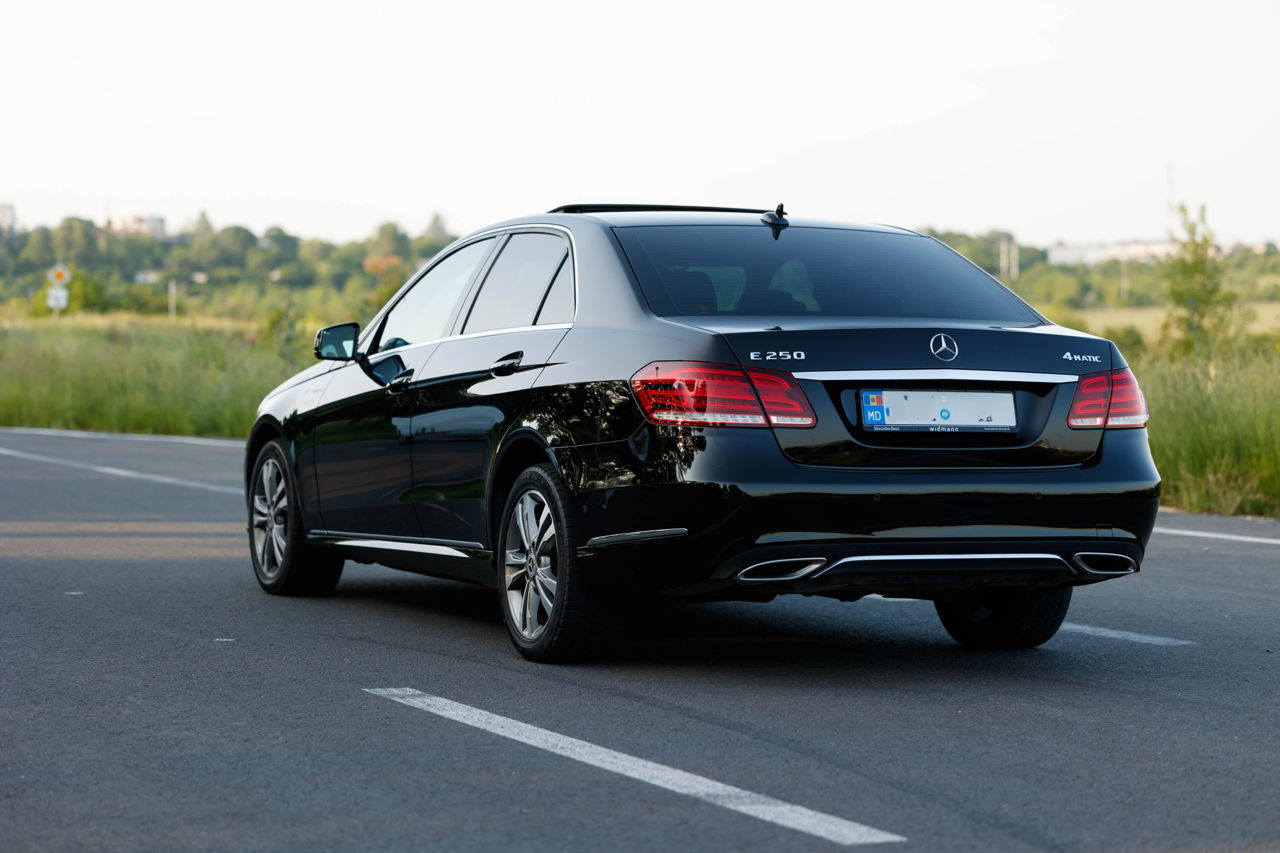 Mercedes E-Class foto 5