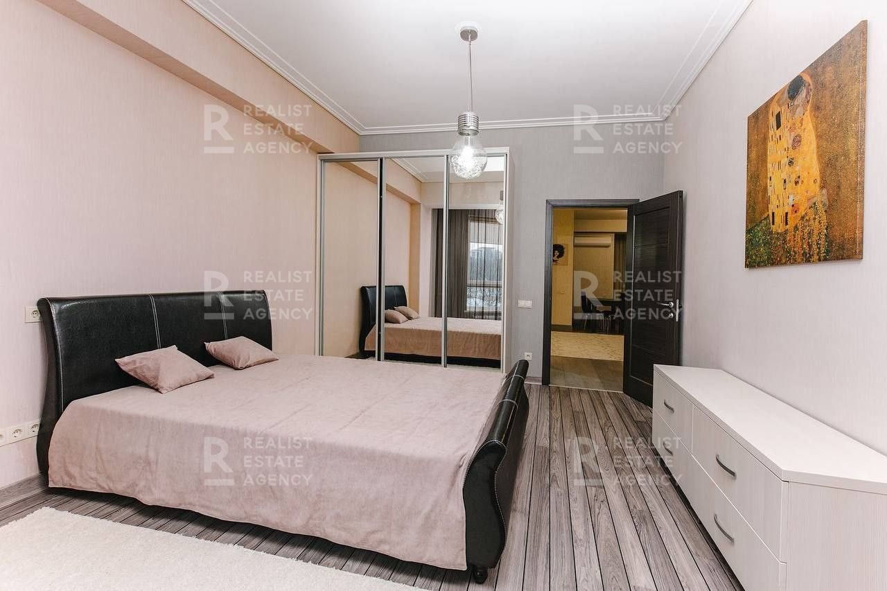 Apartament cu 2 camere, 76 m², Botanica, Chișinău foto 3