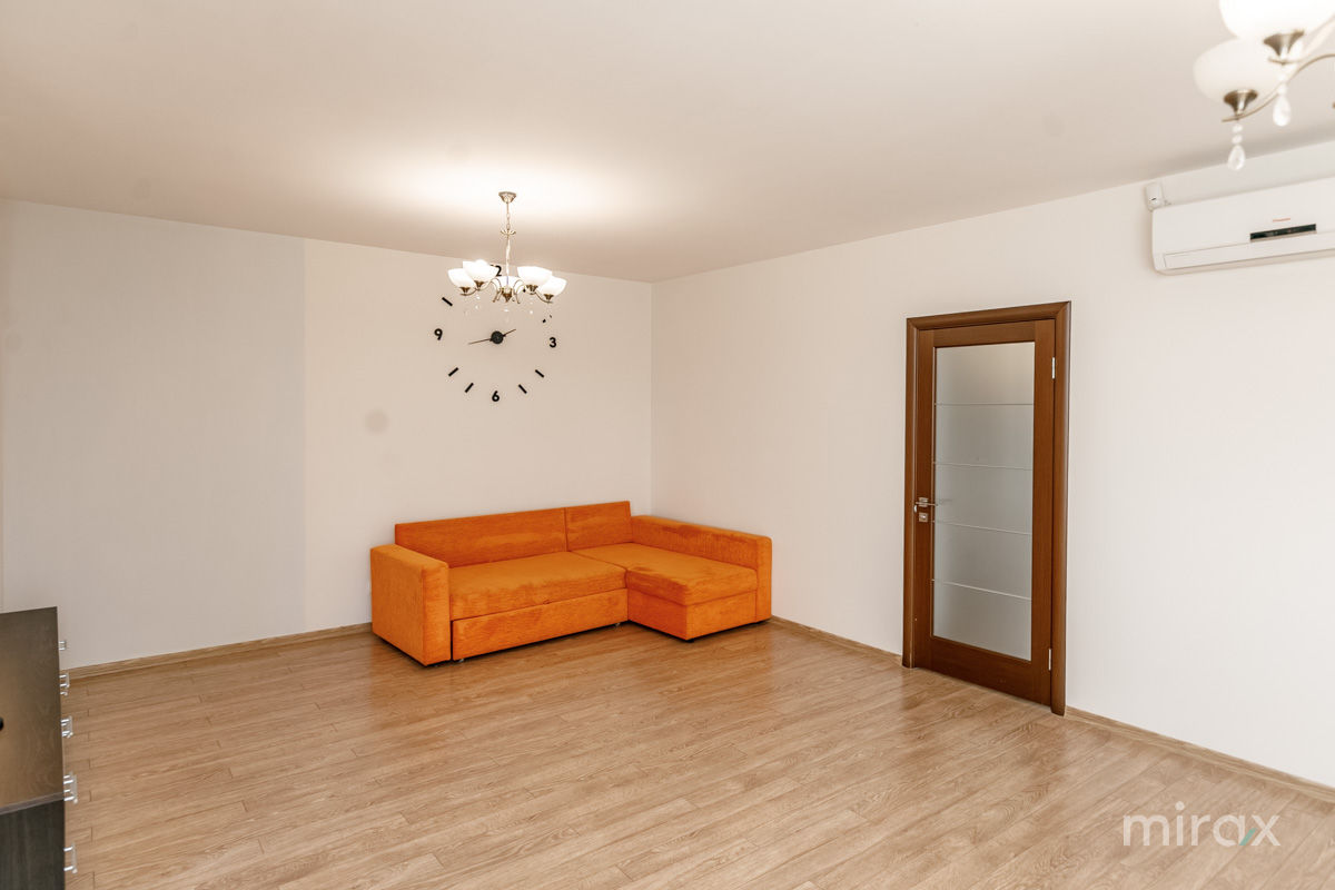 Apartament cu 2 camere, 93 m², Botanica, Chișinău foto 9