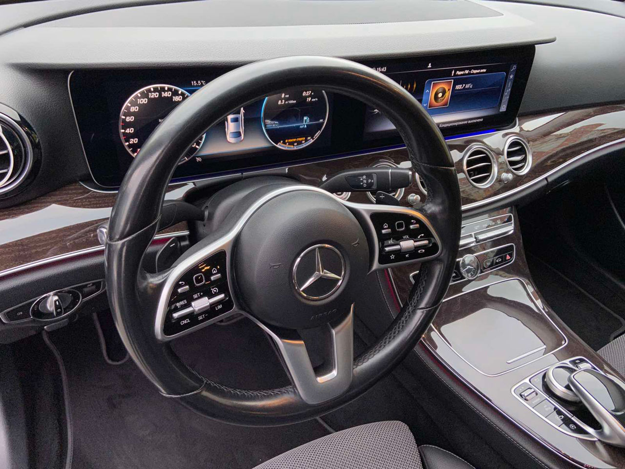 Mercedes E-Class foto 7