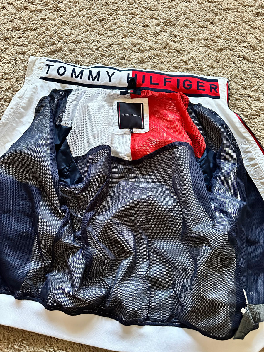 Tommy Hilfiger foto 5