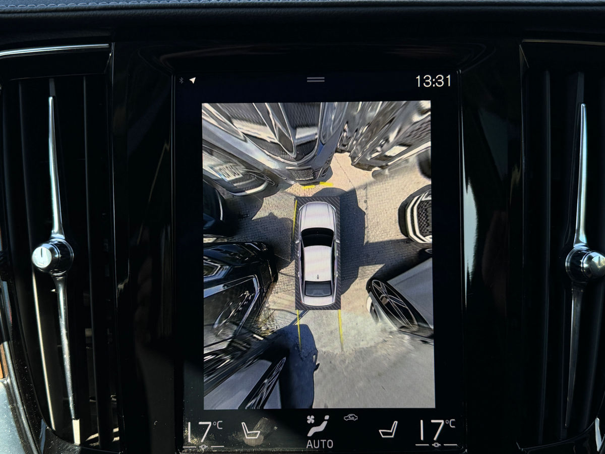 Volvo S90 фото 10