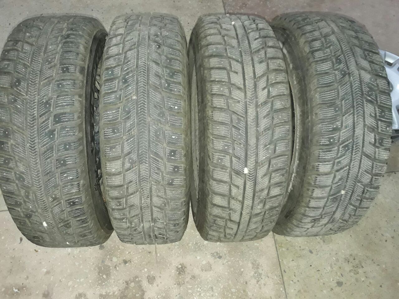 Anvelope de iarna 185/70 R14