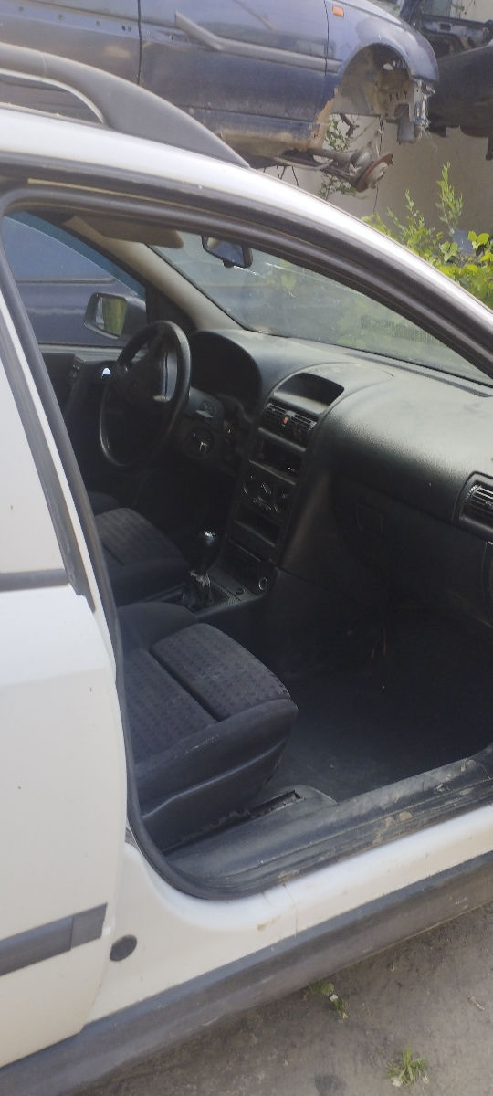 Opel Astra фото 1