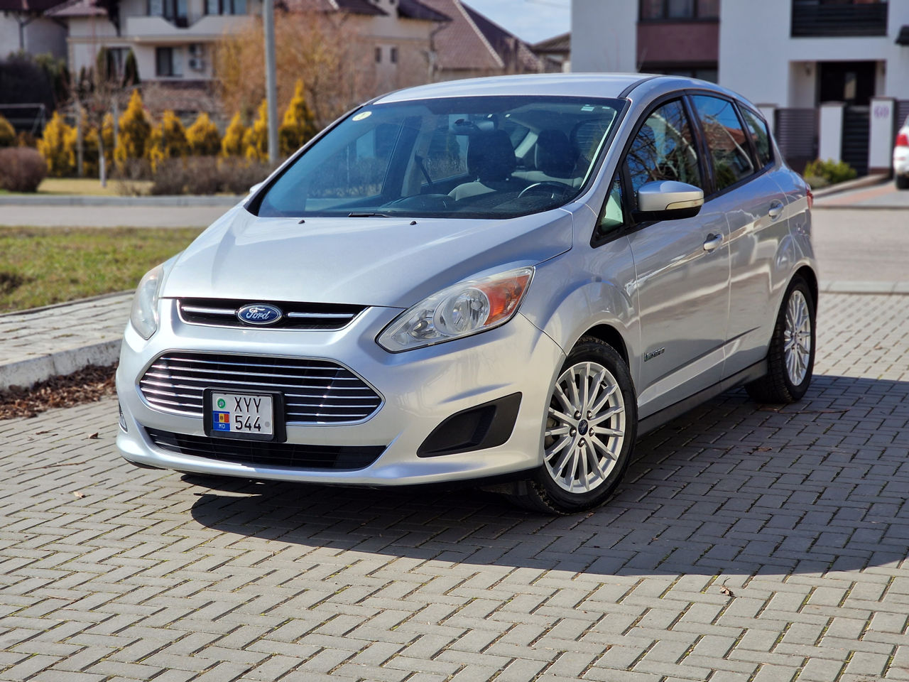 Ford C-Max фото 1
