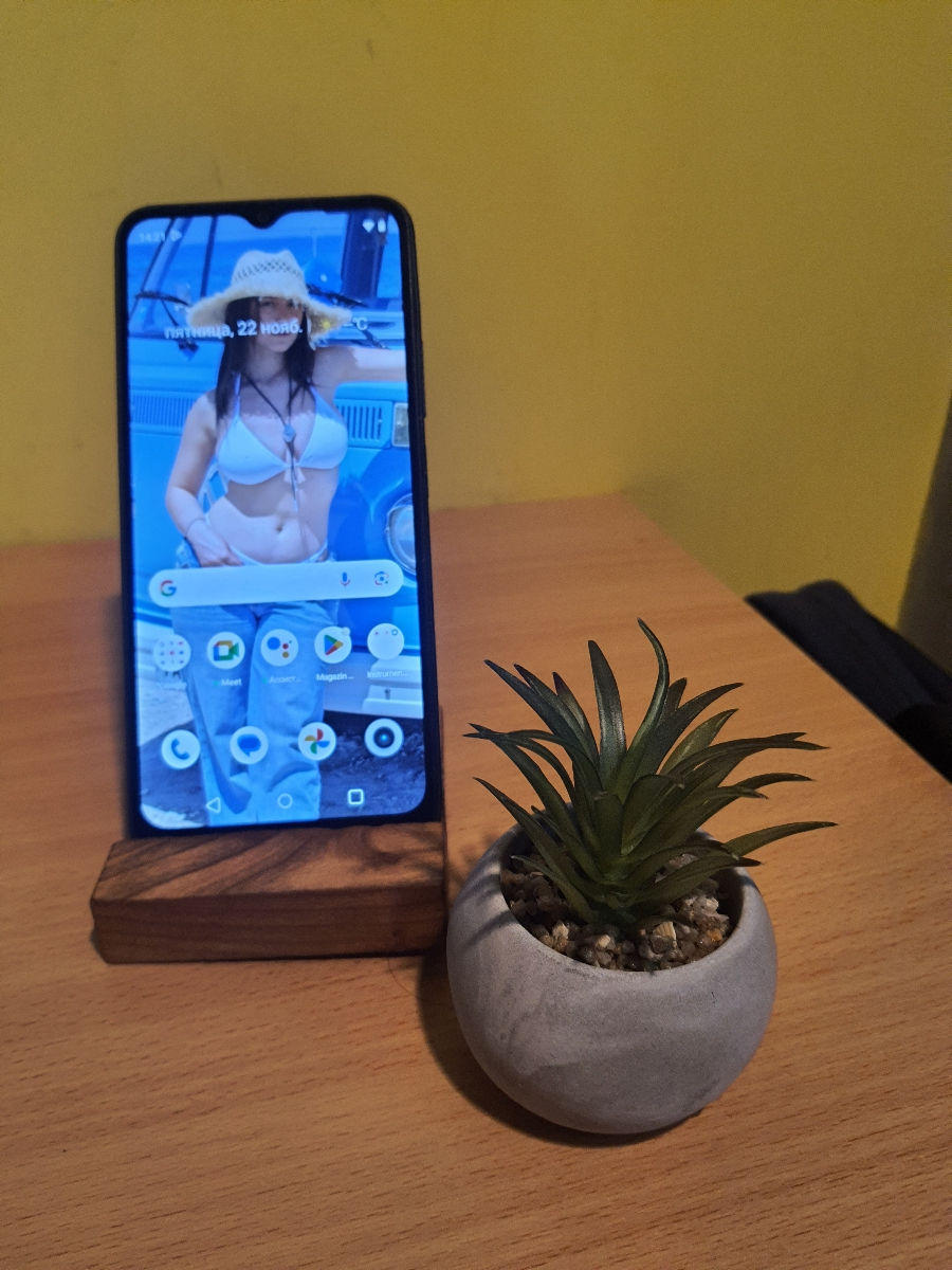 Realme C33 duos 1300 lei foto 0