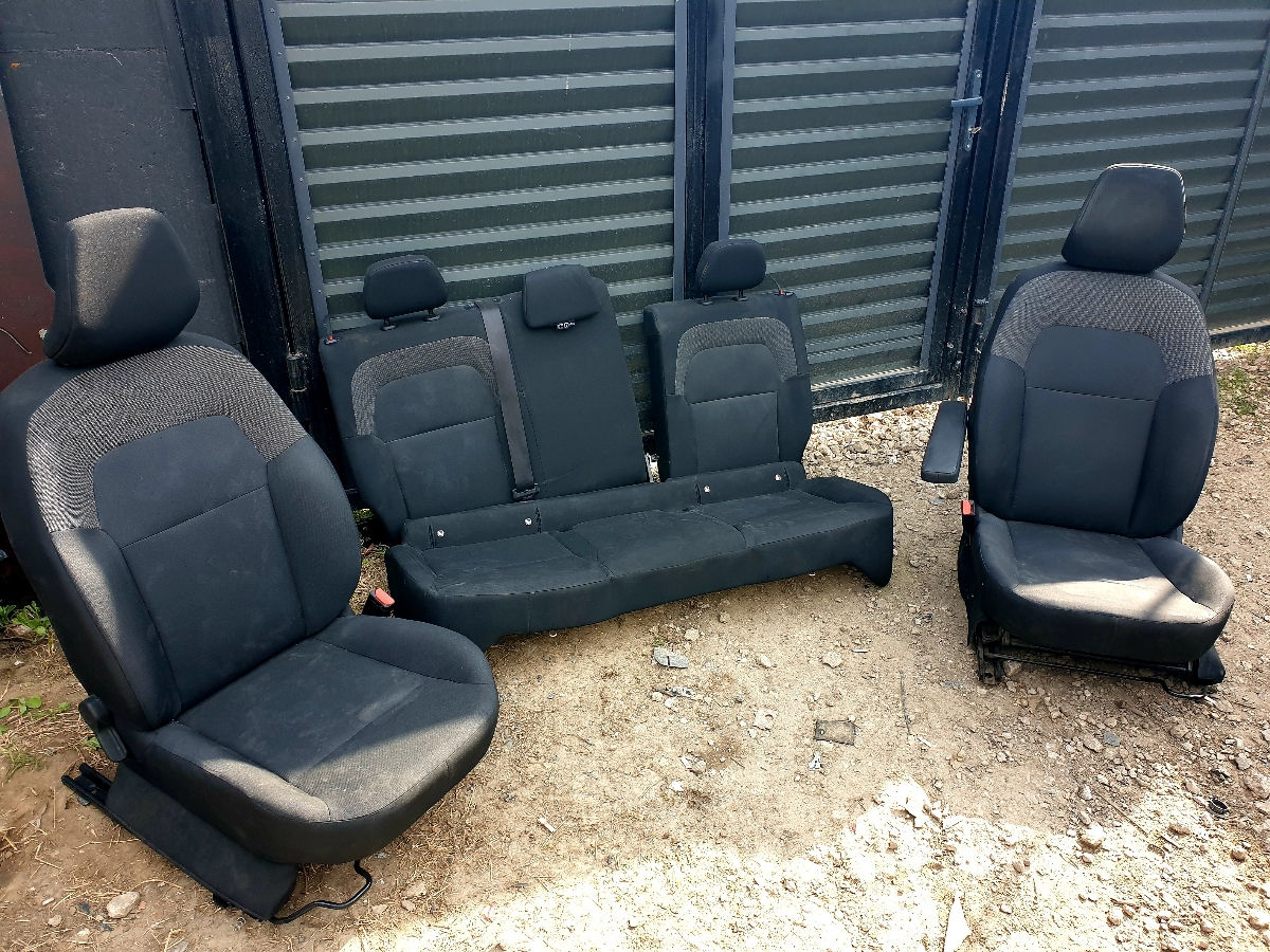 Salon Dacia Logan 3 2022 foto 0