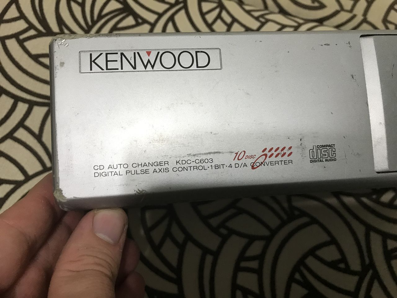 Магнитола Kenwood KRC-559R кассетная  + CD Changer на 10 Дисков Kenwood  Kdc-c603 за 600 лей фото 2