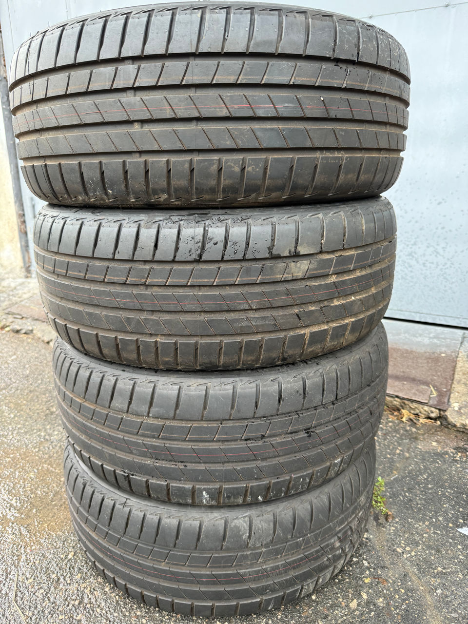 215/50 R17 Bridgestone Noi 2023 foto 0