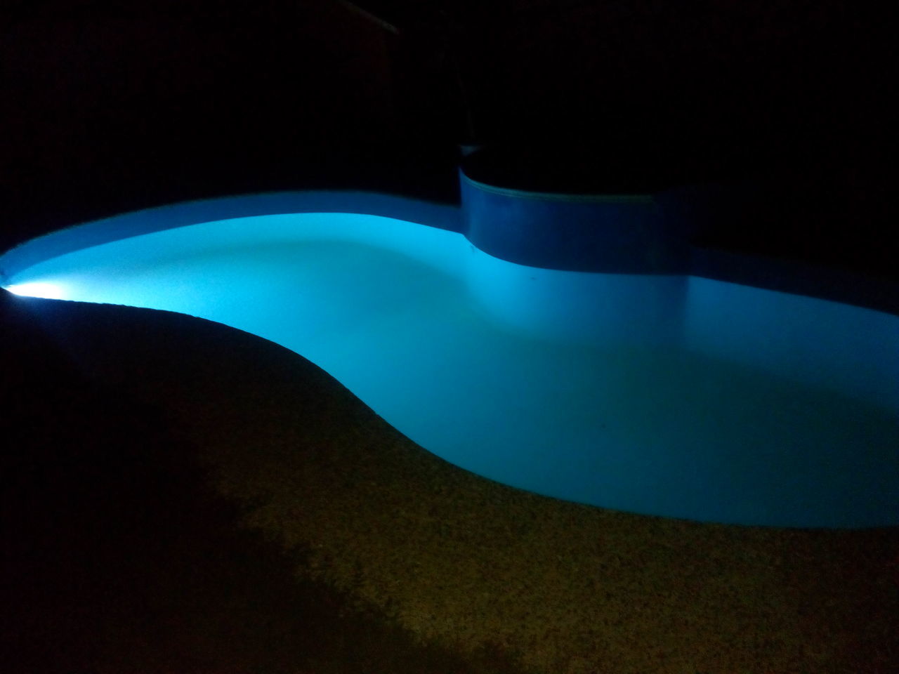Piscine .baseine.filtrarea.chimie.iluminare foto 5