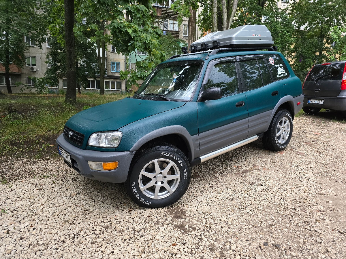 Toyota Rav 4 foto 0