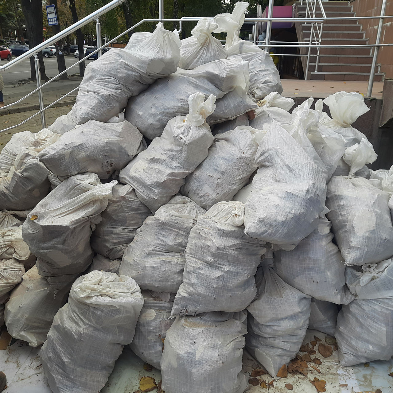 Gunoi evacuam + hamali. вывоз мусора с погрузкой. foto 2