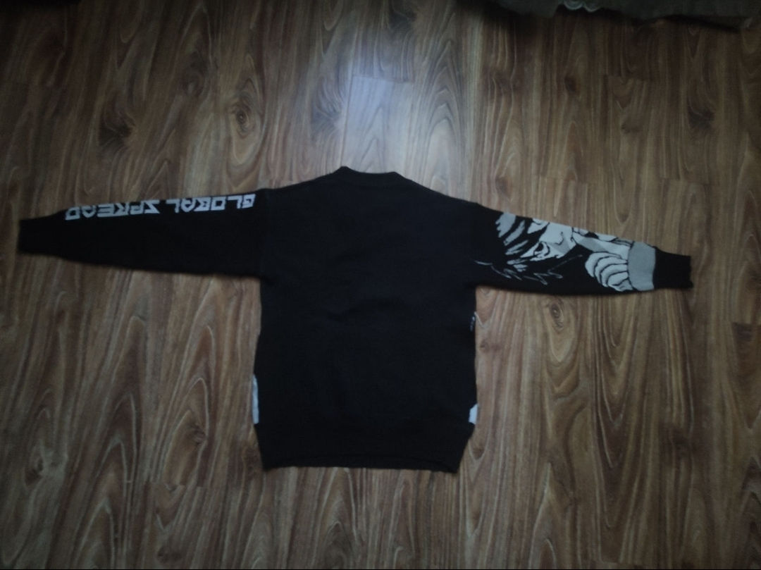 sweater misa amane  foto 1