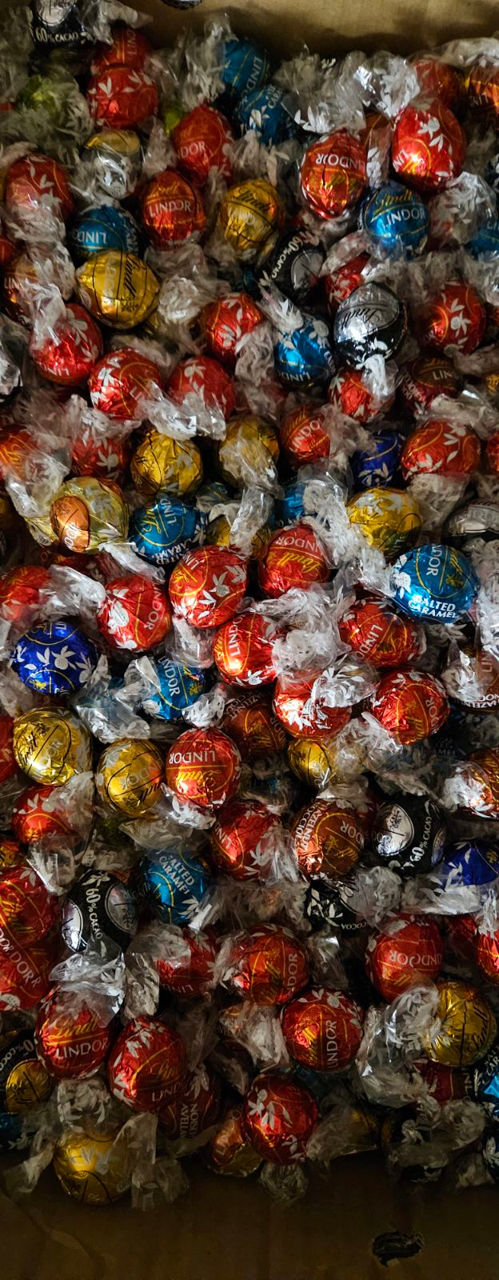 Ciocolata Lindt Lindor la pret exceptional pe kg foto 0