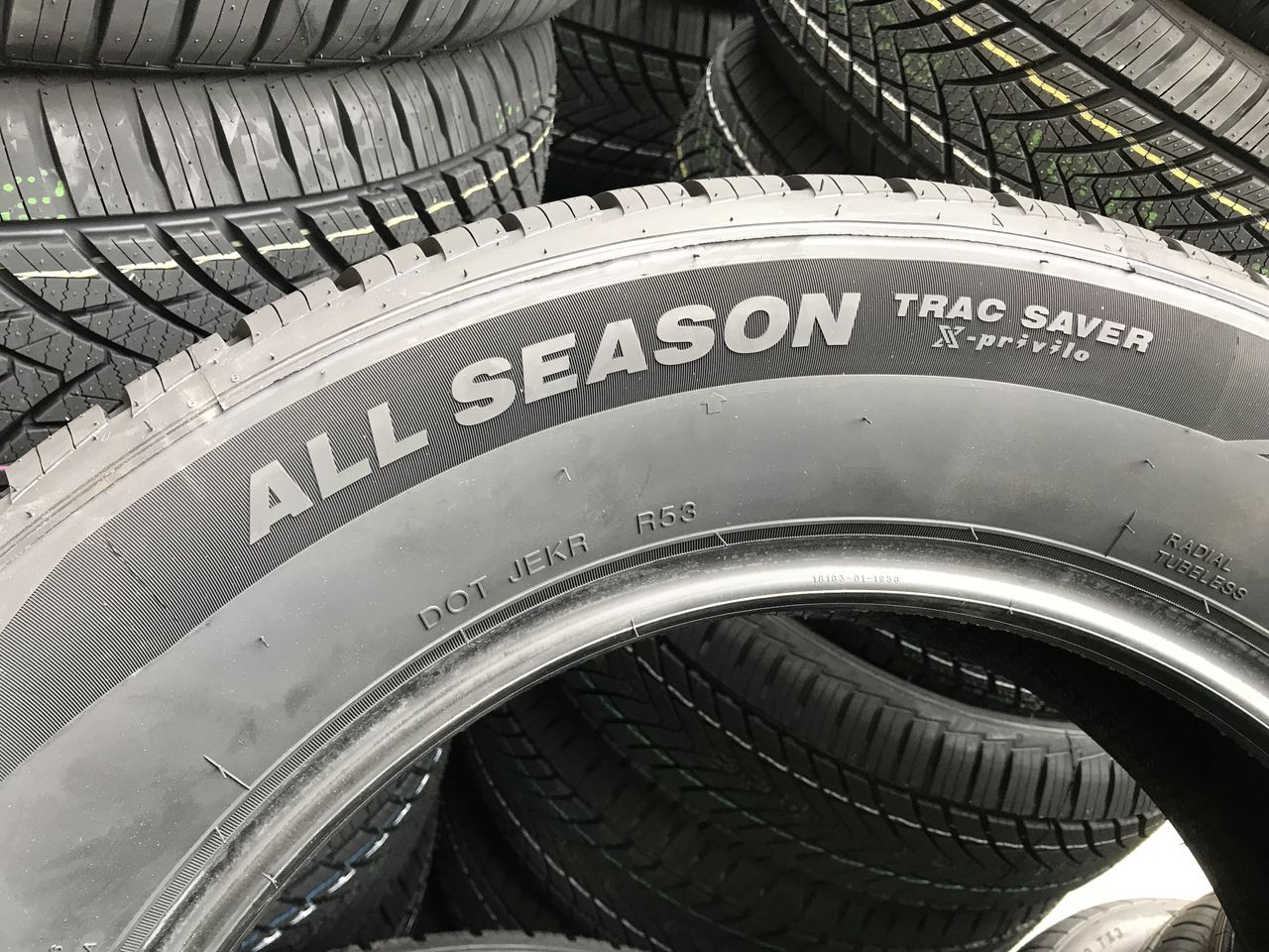 235/60 R18 Tracmax Allseason Trac saver/ Доставка, livrare toata Moldova foto 5