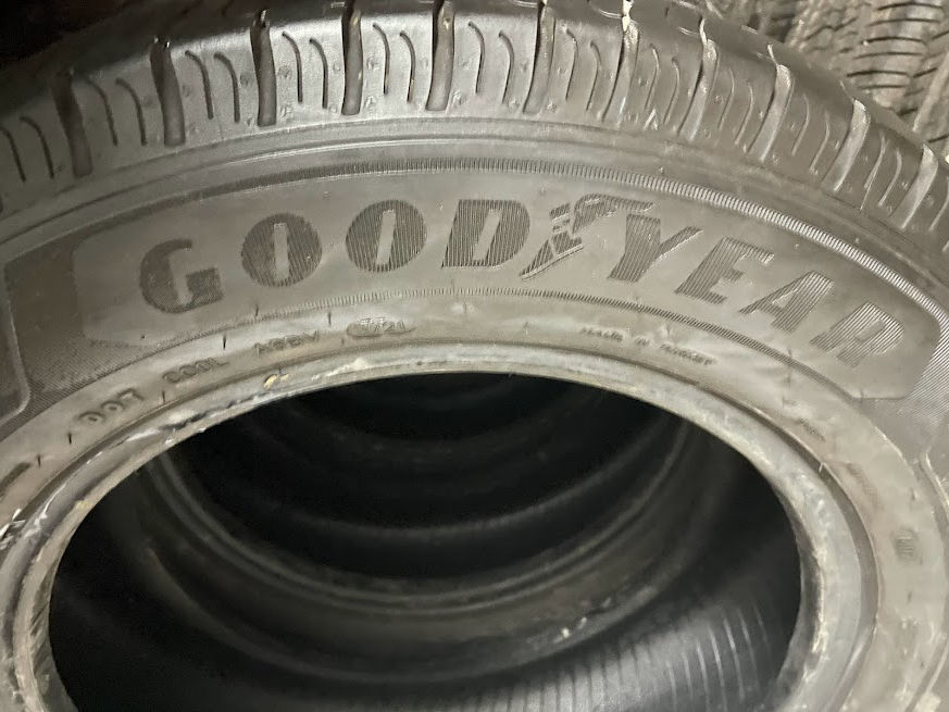 215 65 r16 C