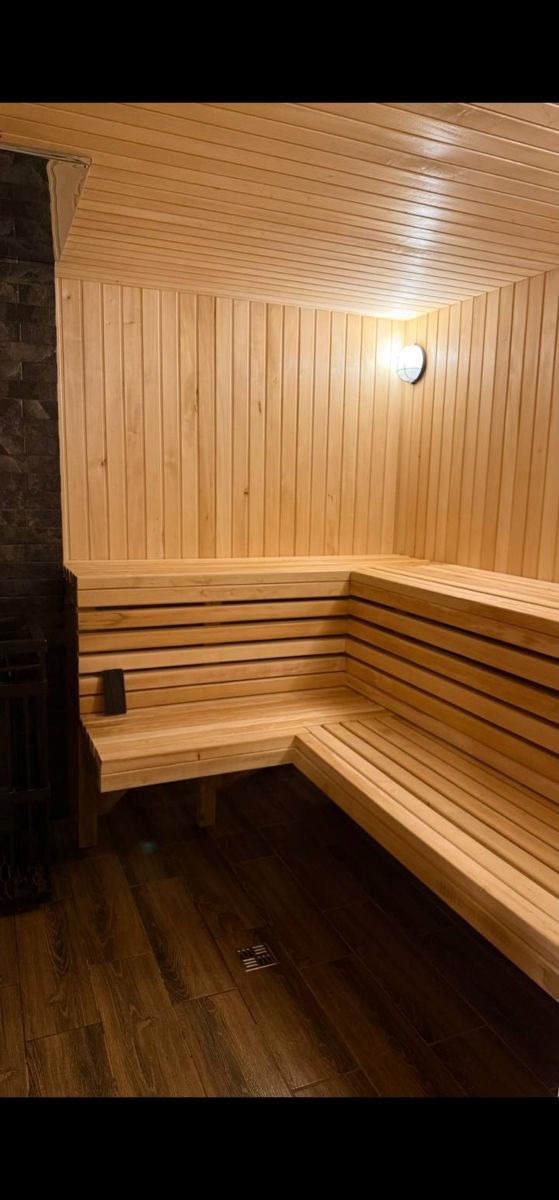 Inchiriere Vila cu piscina sauna si ciubar fierbinte In Balti foto 8