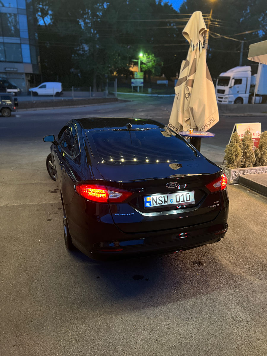 Ford Fusion фото 2