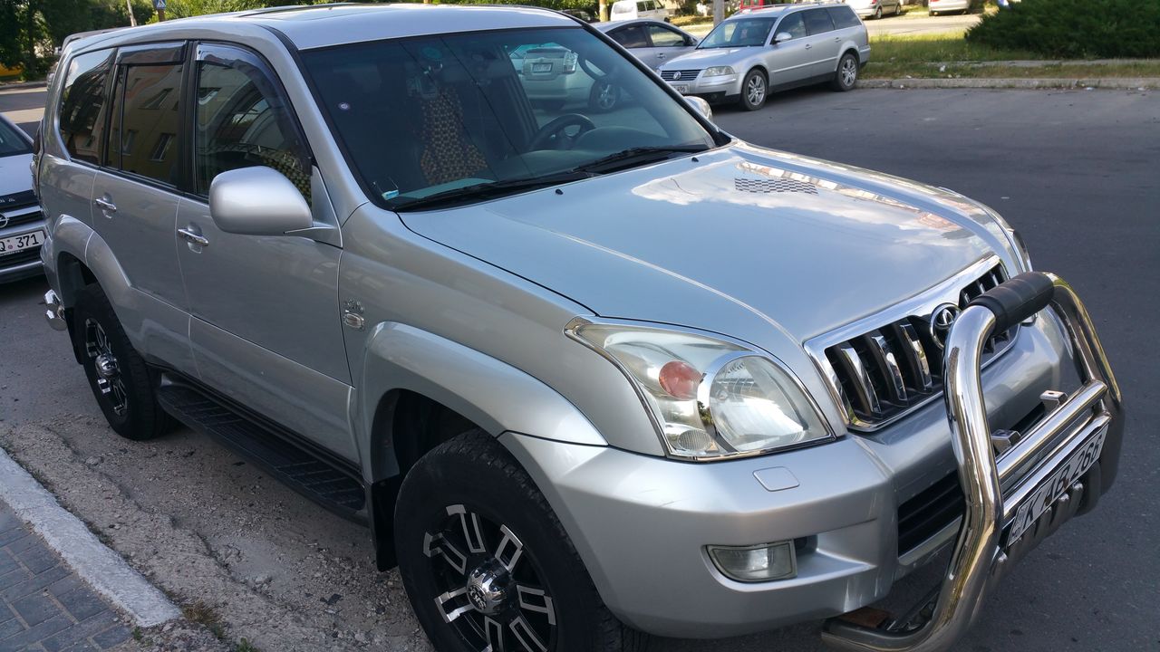 Toyota Land Cruiser Prado фото 9