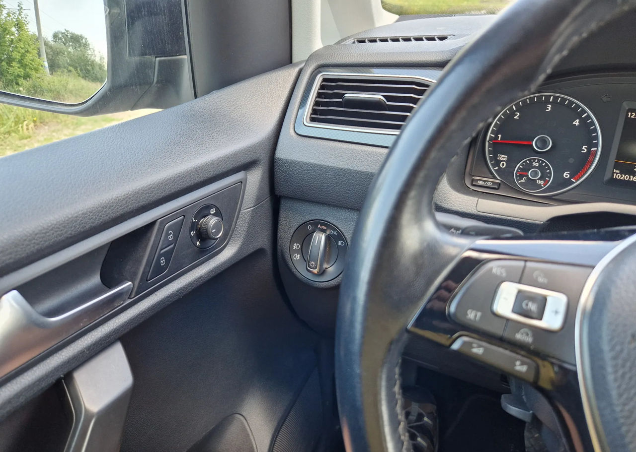 Volkswagen Caddy фото 14