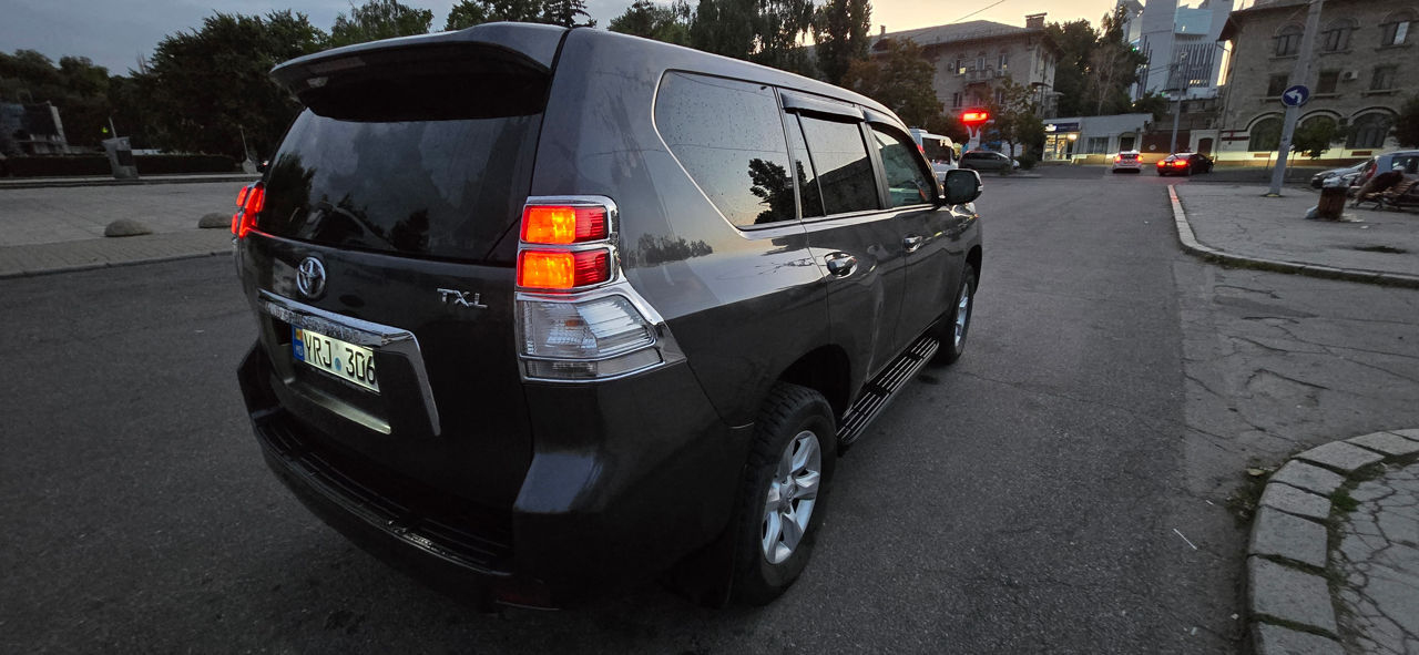 Toyota Land Cruiser Prado фото 4