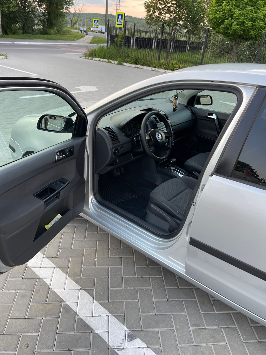 Volkswagen Polo фото 4