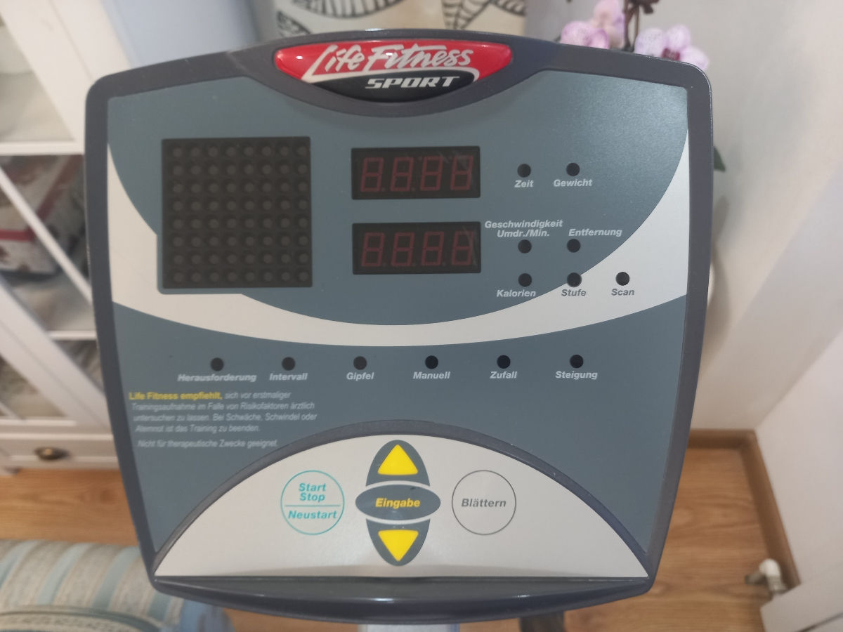 Эллиптический тренажер Life Fitness foto 0